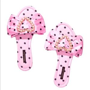 Beautiful Pink VS slides 💖